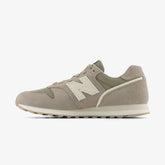 New Balance W373V2